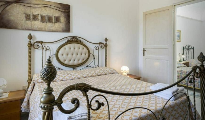 Casa Vacanze Nonna Tuzza Marsala Exterior foto